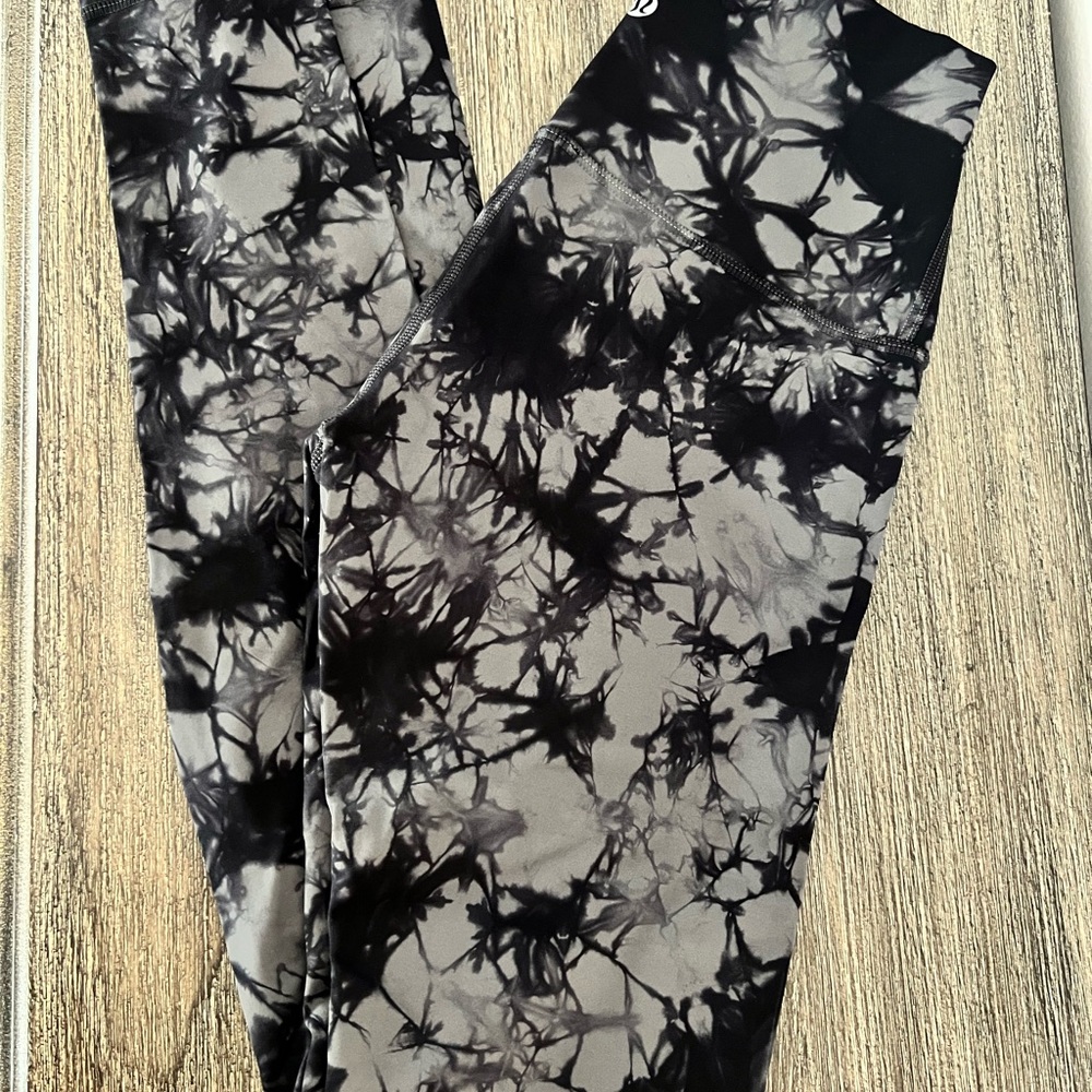 lululemon athletica Black and Gray Leggings